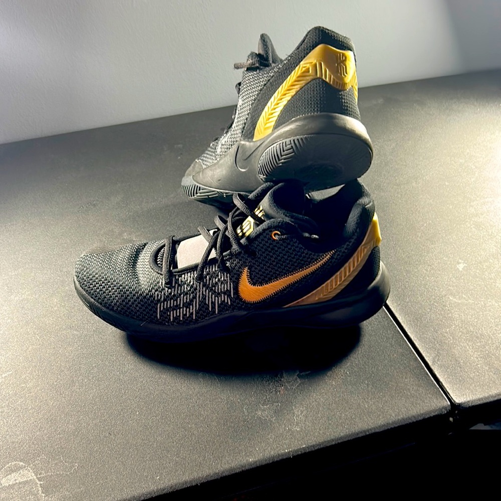 Kyrie Flytrap - image 1